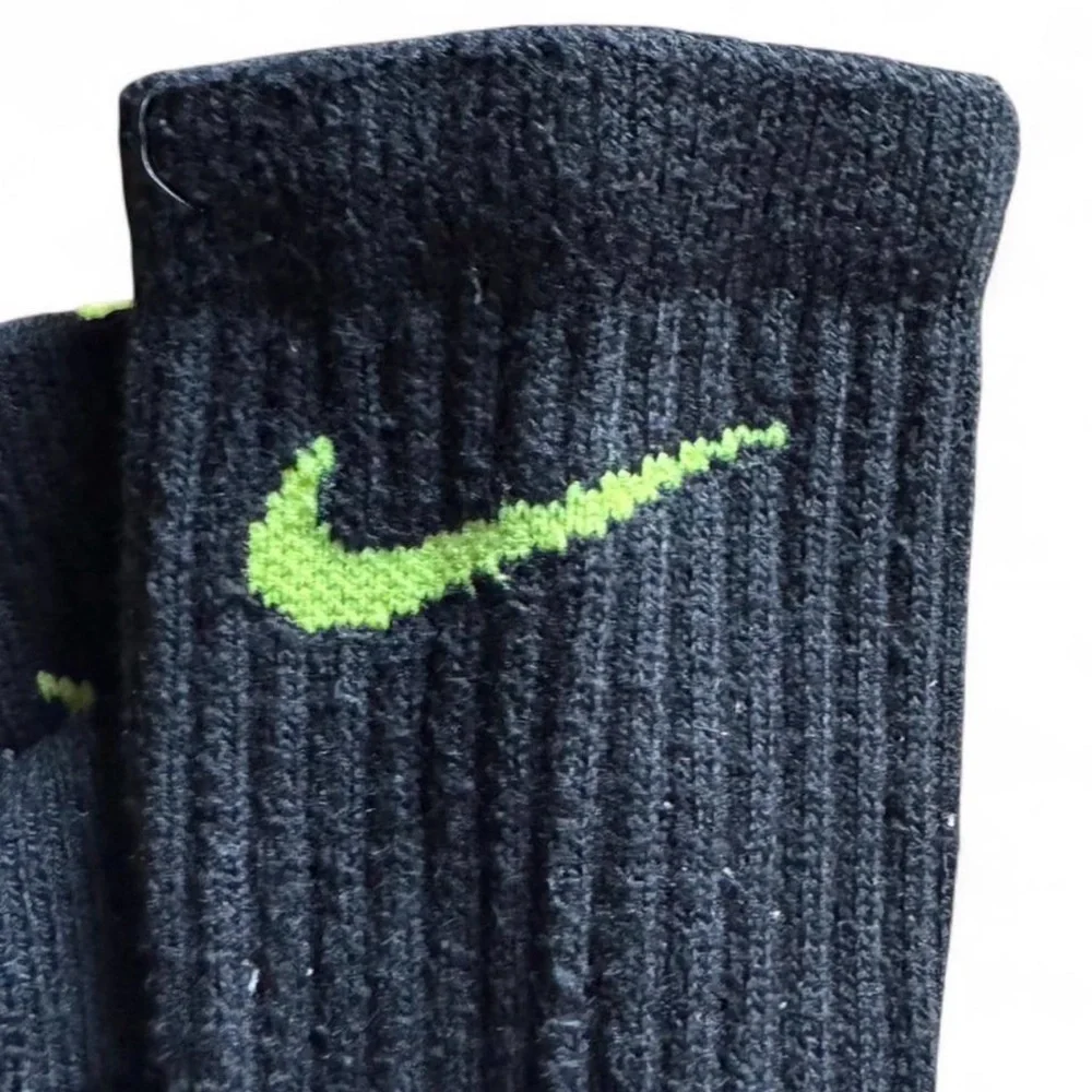 Nike Elite Basketball Socks Youth Small Black Neon Green